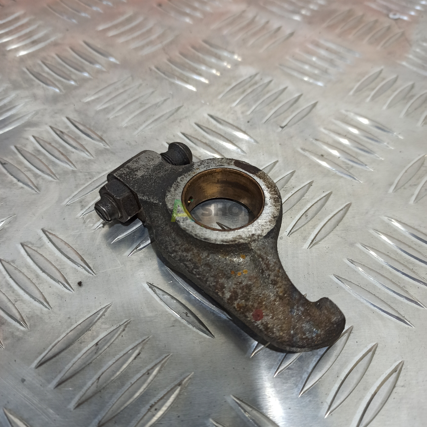 Коромысло клапана в сборе 740-1007140