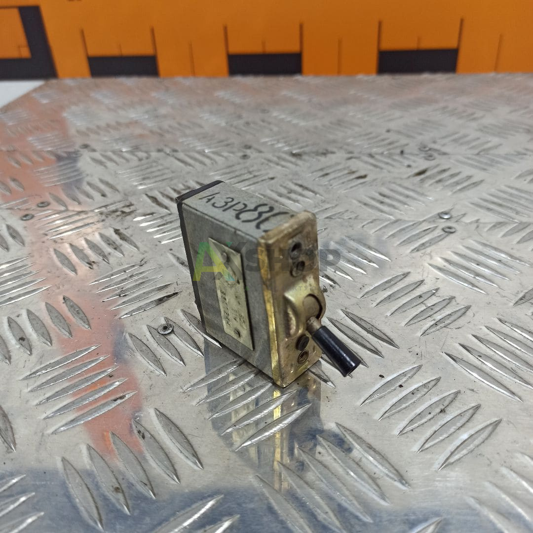 АЗР-80 Автомат защиты реле