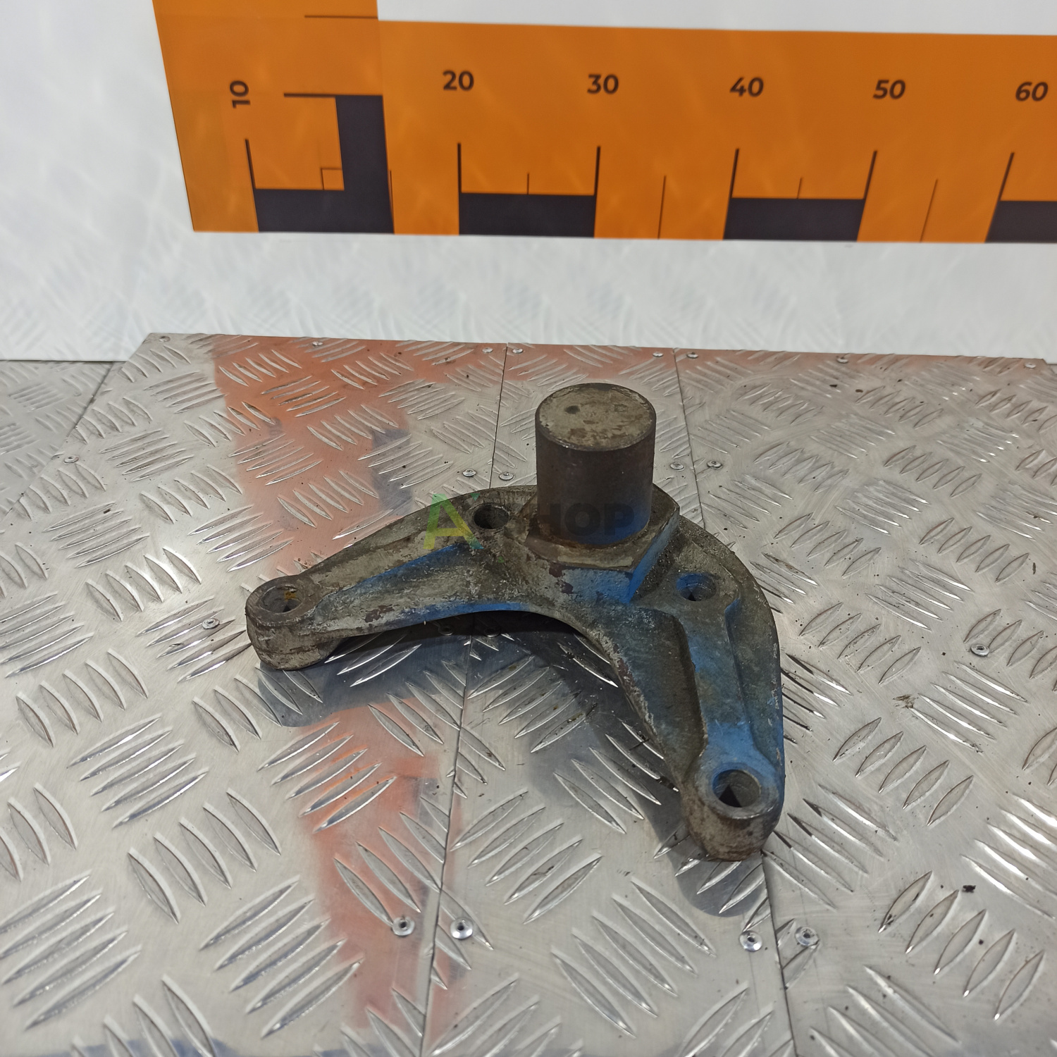 21.10.214 Лапа крепления главной передачи