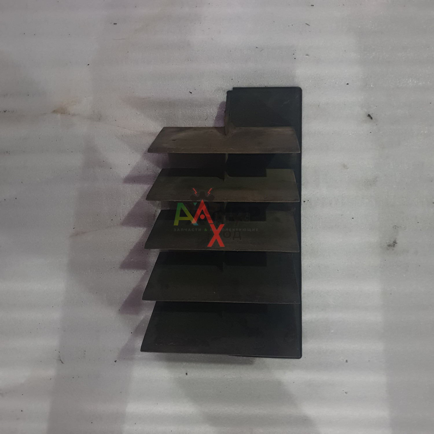 6.47.077 Жалюзи в сборе