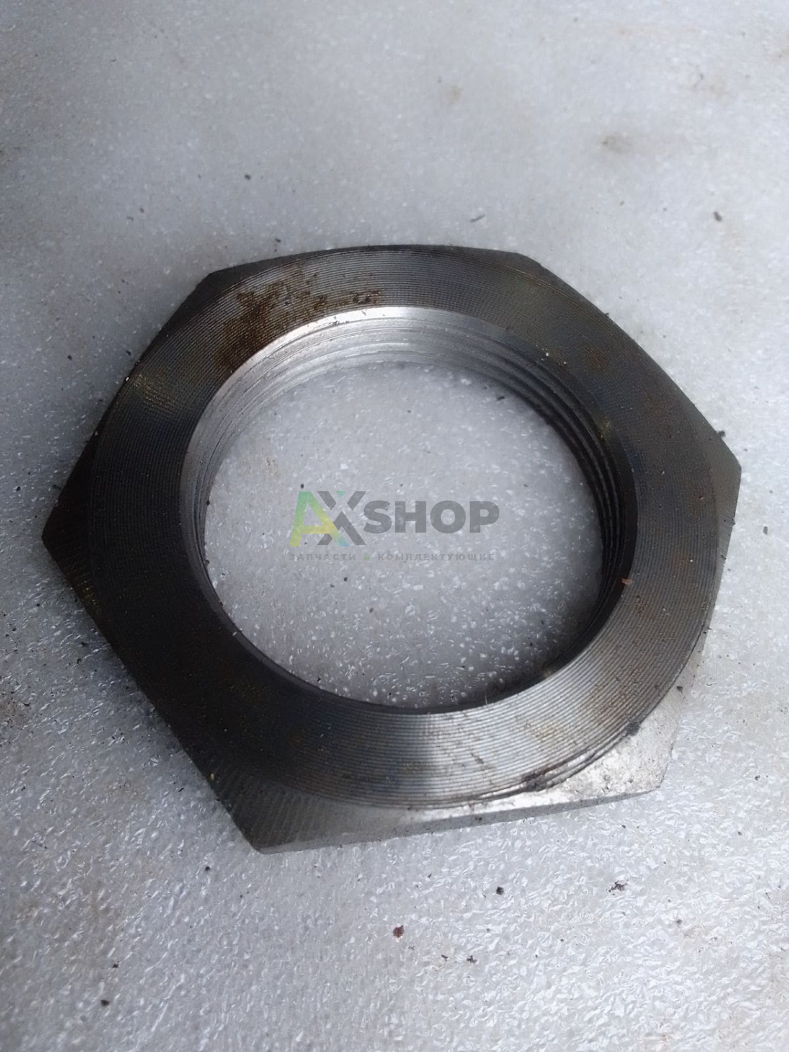 5.10.173 Гайка правая