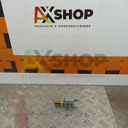 Переключатель П-300