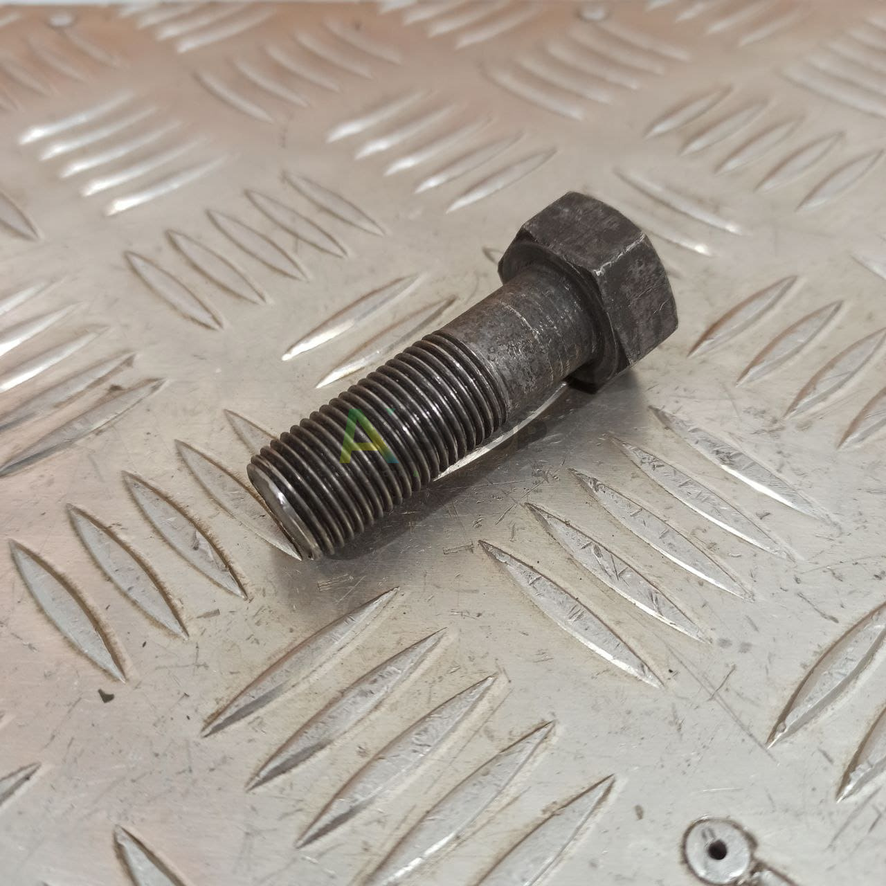 7511.1005127 Болт крепления маховика