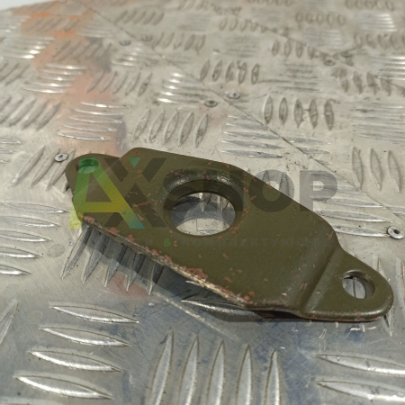 71-2605139 Кронштейн крепления вала управления левый