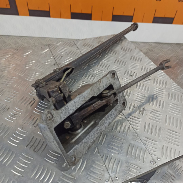 4320-3508015 Рычаг стояночного тормоза