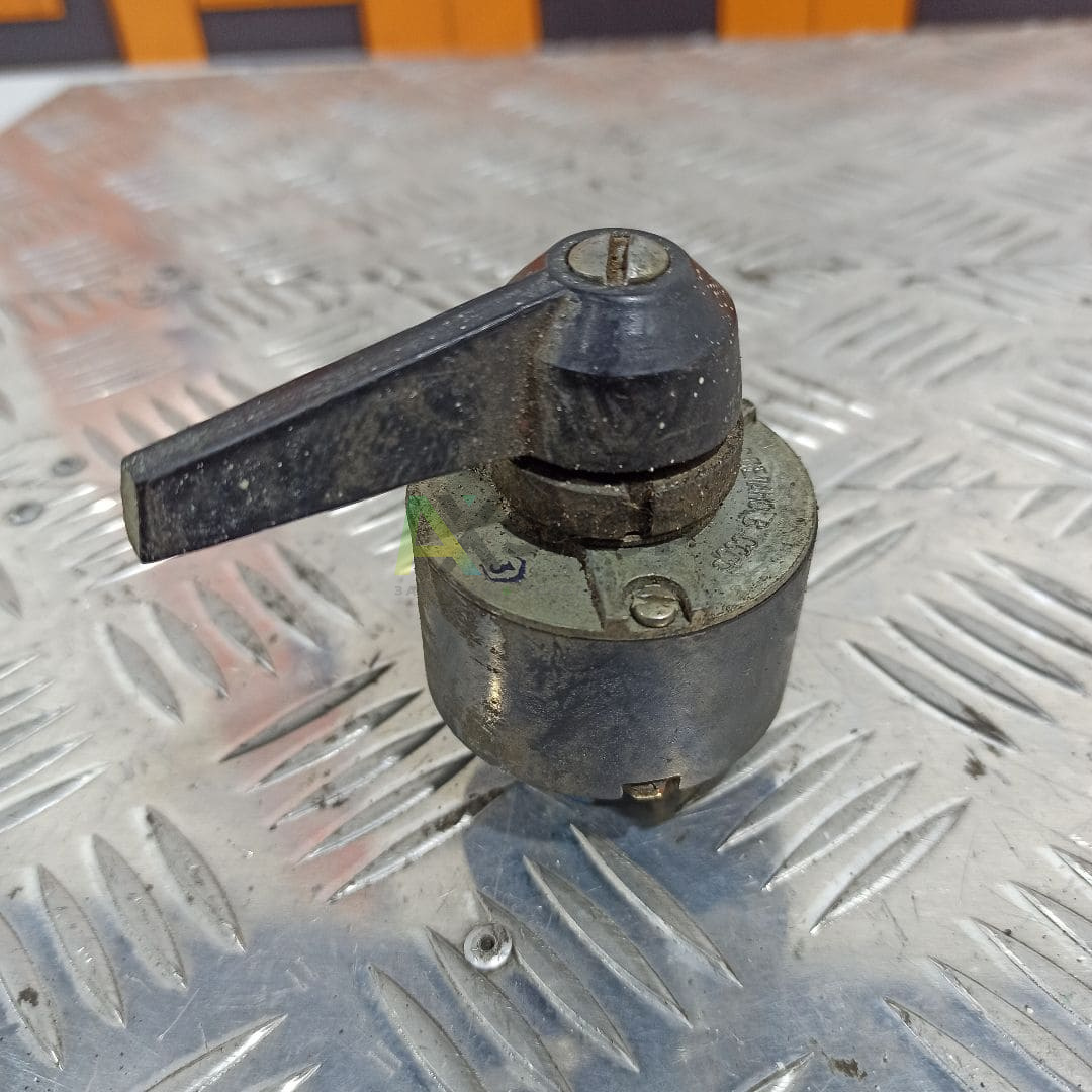 Переключатель П118