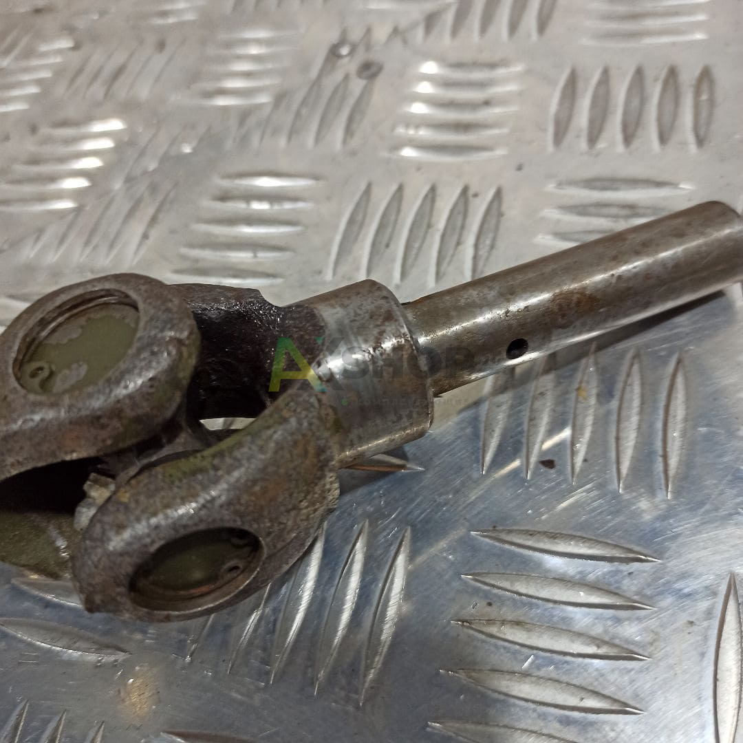 Валик вентилятора ведущий 71-1308050