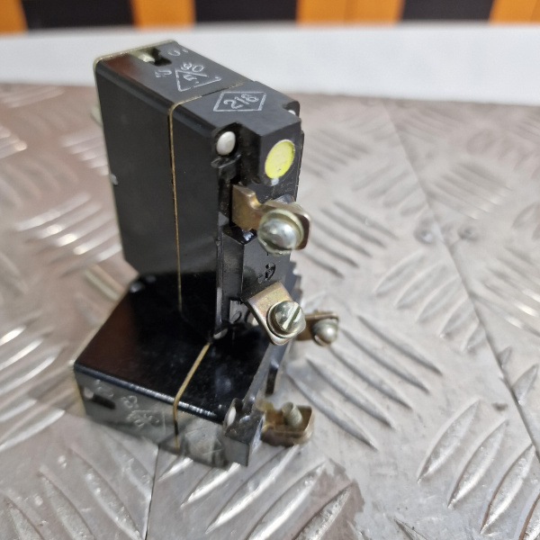 АЗС-5 Автомат защиты сети