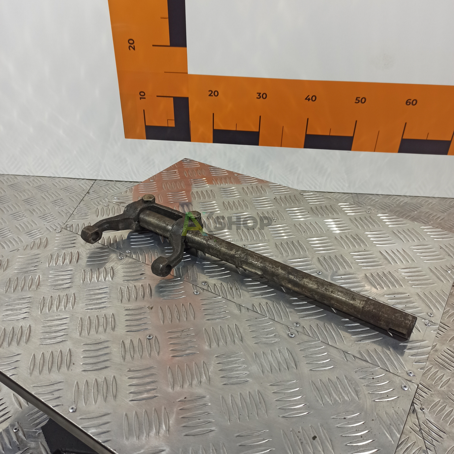 21.10.201 Вилка переключения 1 передачи и заднего хода