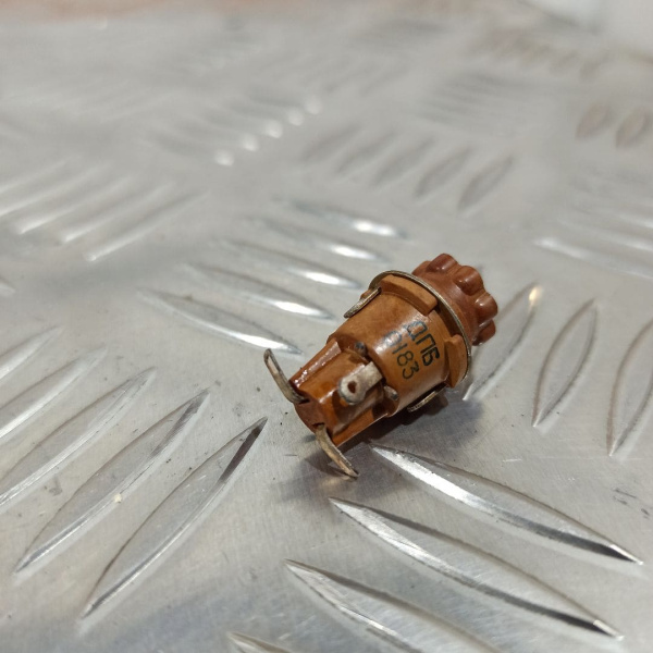 ДПБ Держатель предохранителя