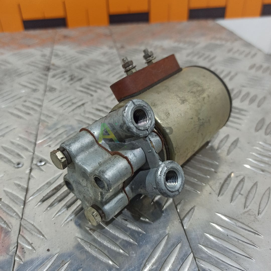 1402.3747 Электромагнит