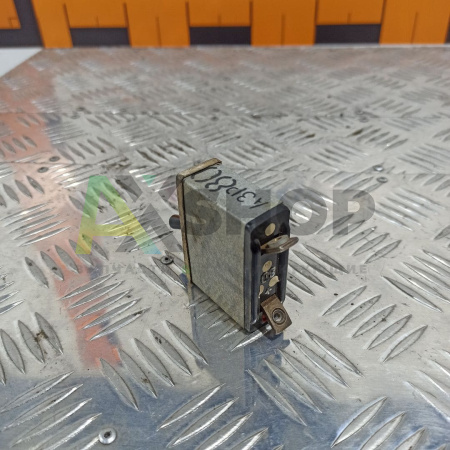 АЗР-80 Автомат защиты реле