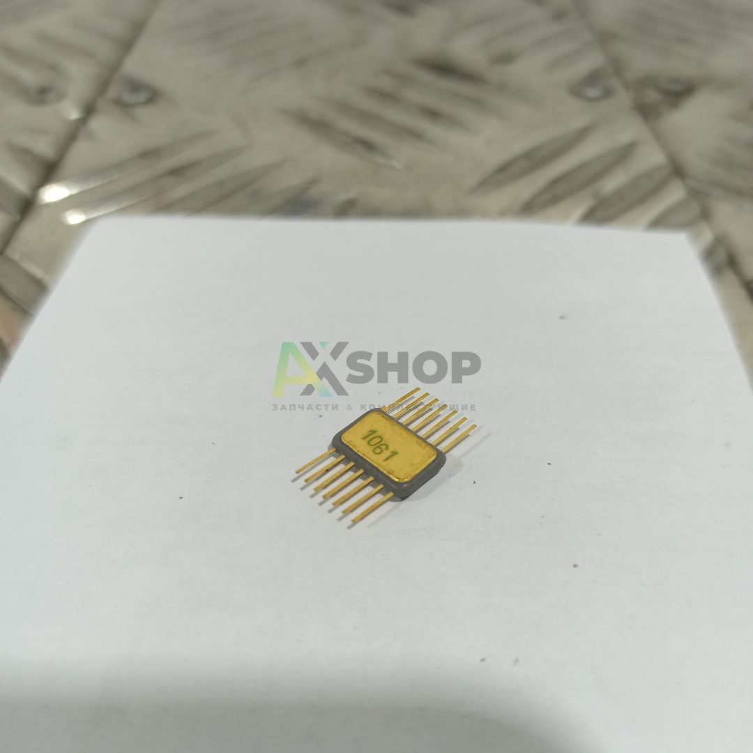 136ЛА1 Микросхема