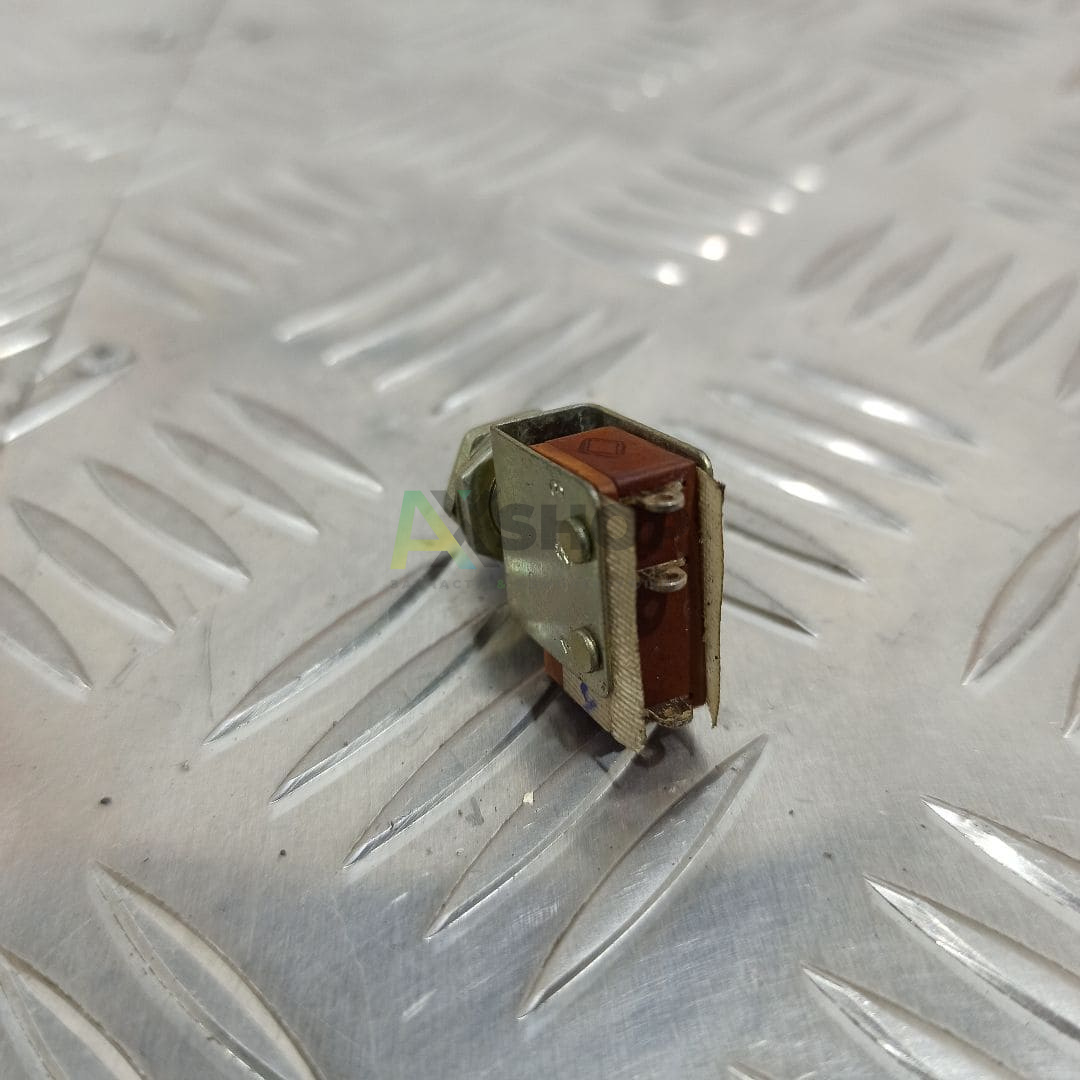 КМ1-1 Кнопка малогабаритная