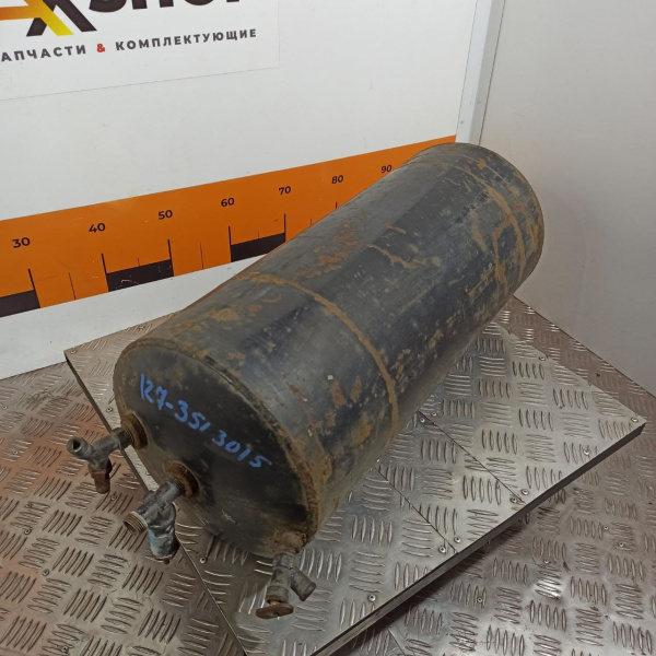 127-3513015 Баллон воздушный тормозов первый в сборе