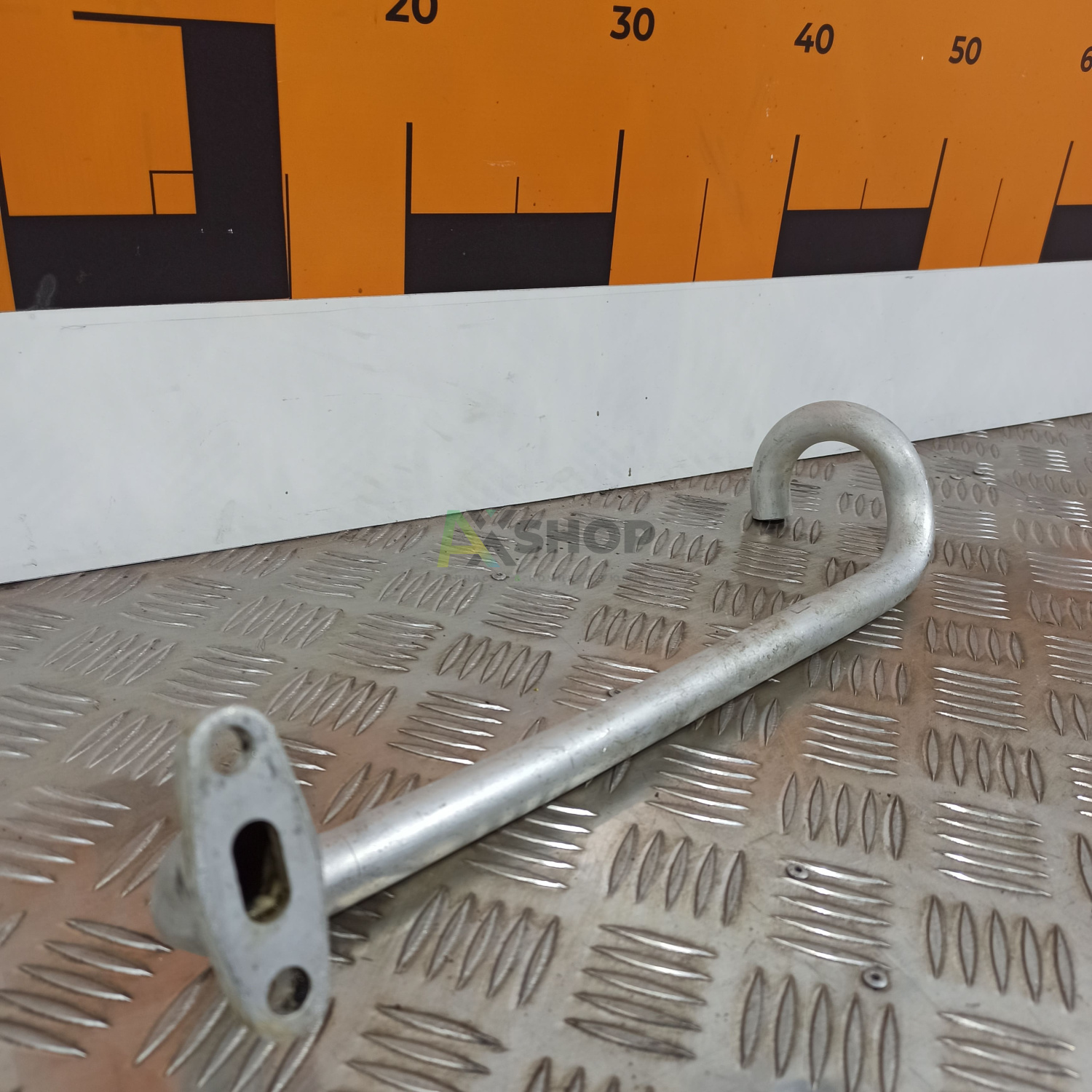 8.10.016 Трубка заборника правого с фланцем