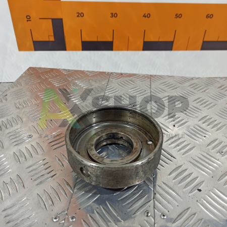 8.10.249 Опора маслопровода