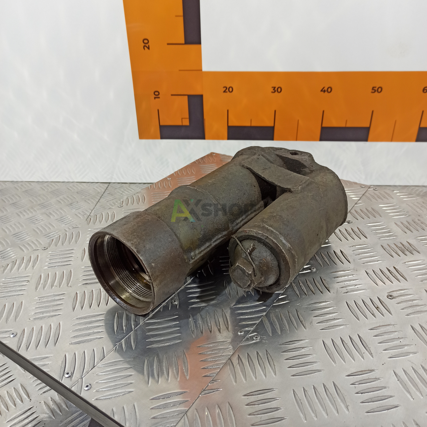 8.35.011 Корпус гидроамортизатора 