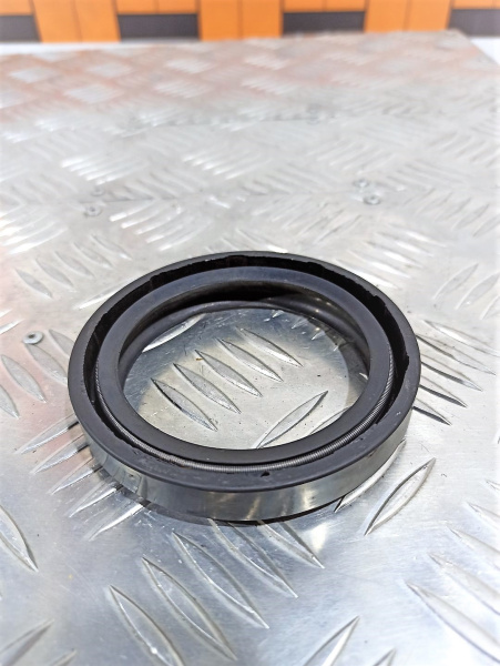 210-1701210-А Манжета с пружиной в сборе 70х92х12/16