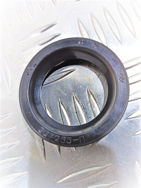 307263-П Сальник рулевой сошки ГУРА