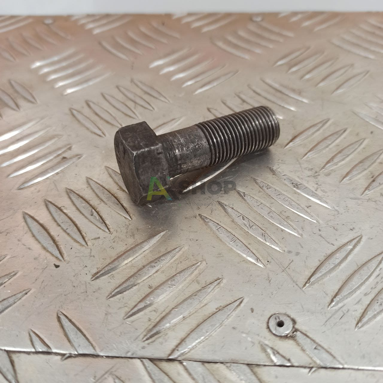7511.1005127 Болт крепления маховика