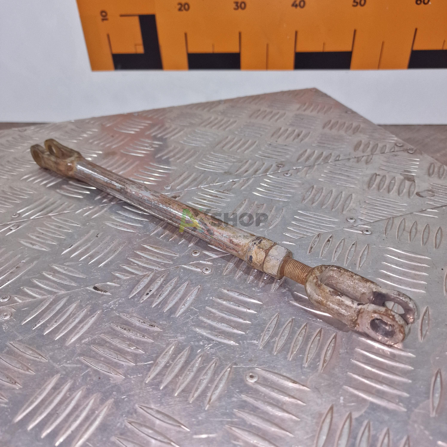 8.21.017-1 Тяга V и VI передач