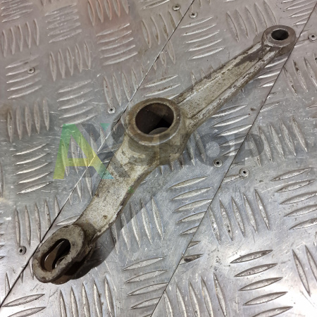 8.21.131 Рычаг двуплечий