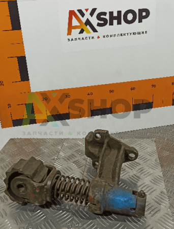 71-3216011 Снегоочиститель гусеницы левый в сборе