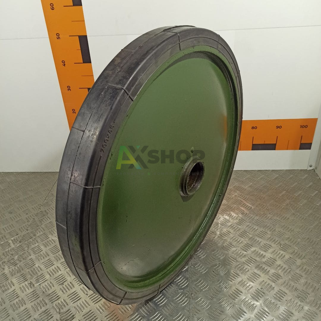 47-3204005-А2 Каток с шиной в сборе