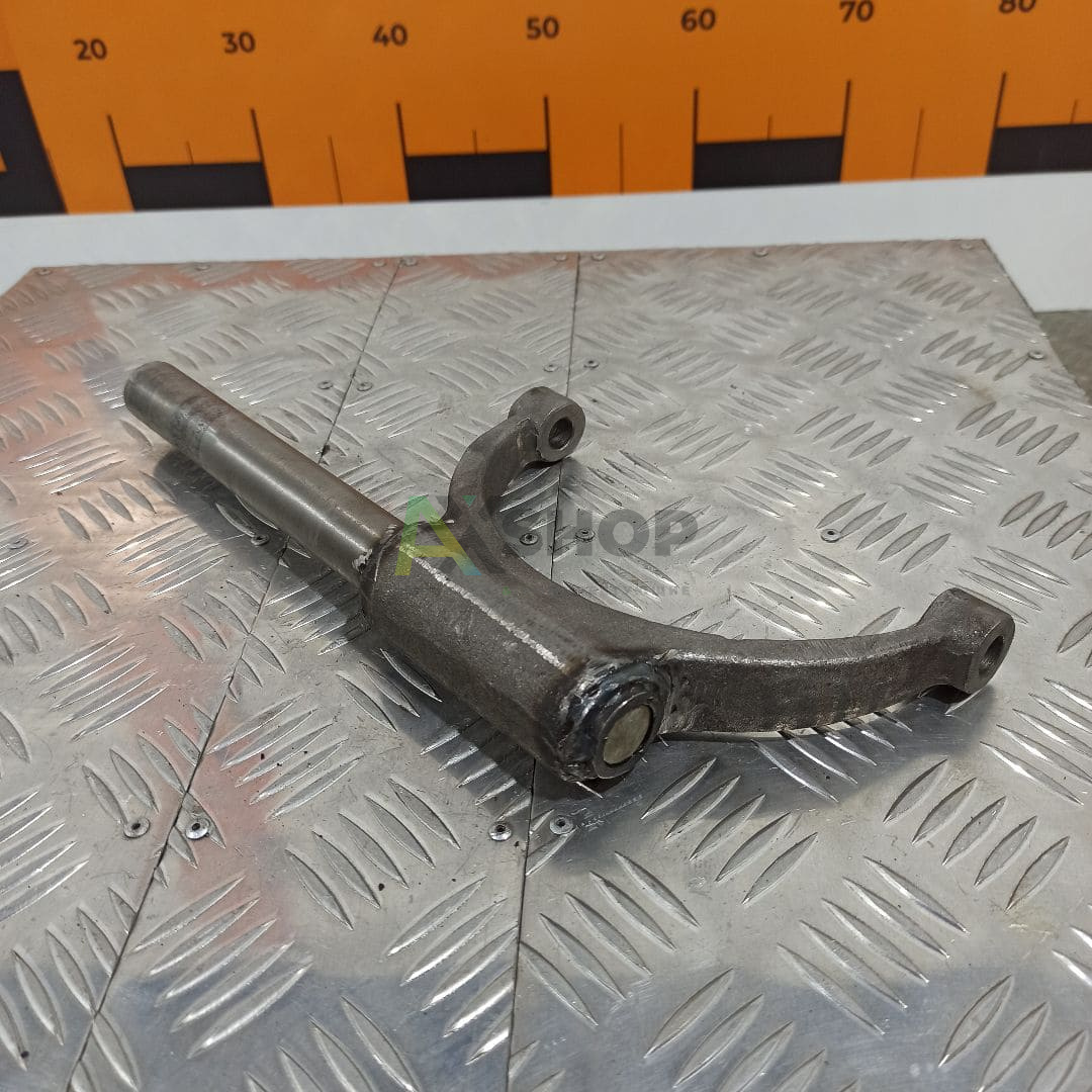 8.10.036 Вилка включения заднего хода