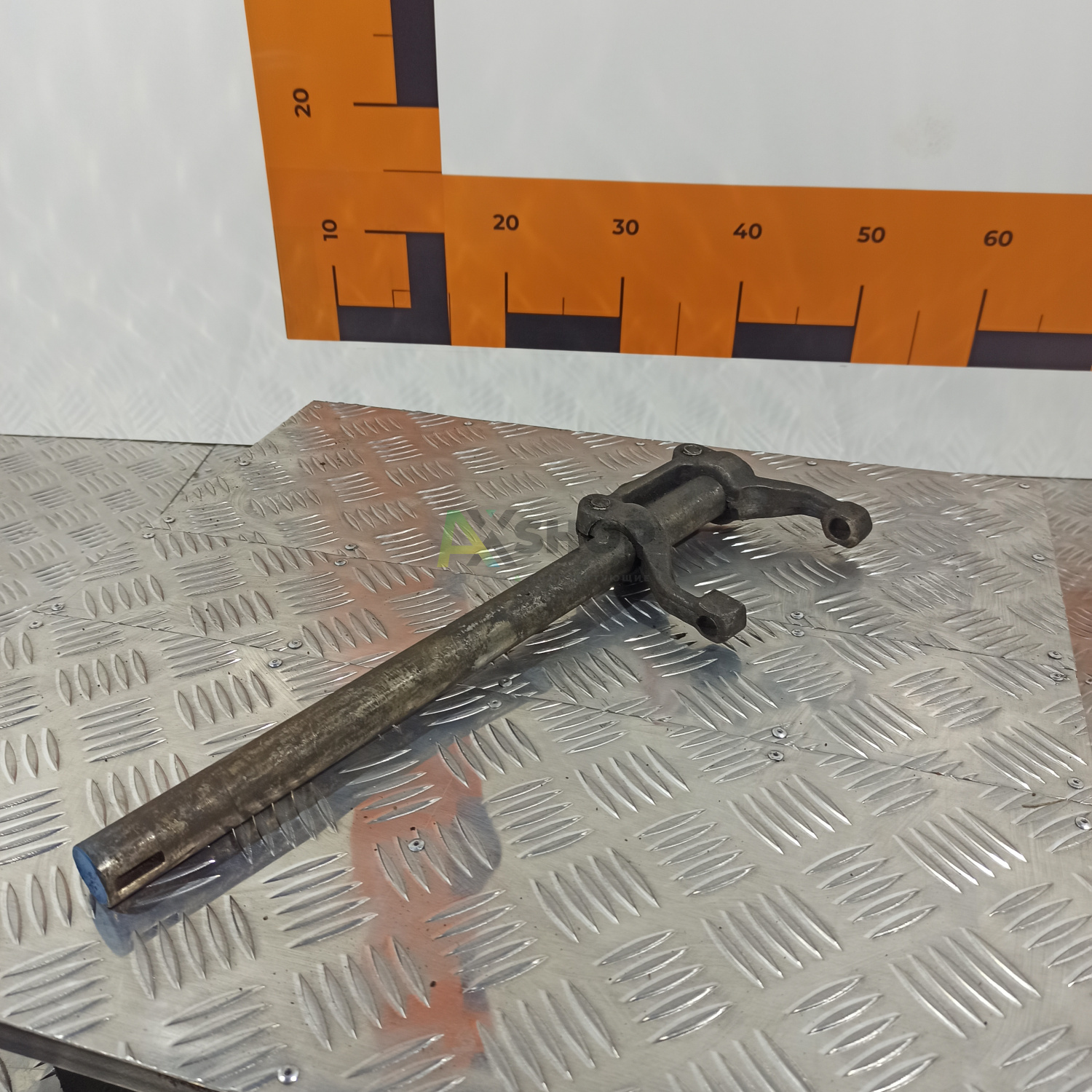 21.10.201 Вилка переключения 1 передачи и заднего хода