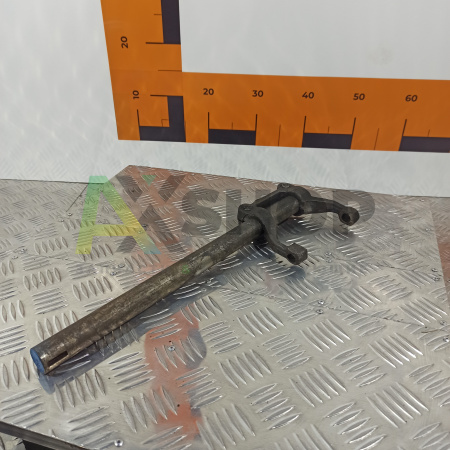 21.10.201 Вилка переключения 1 передачи и заднего хода