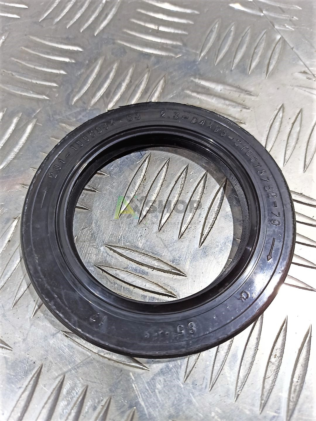 201-1005034-Б3 Сальник 2.3-64х95-2