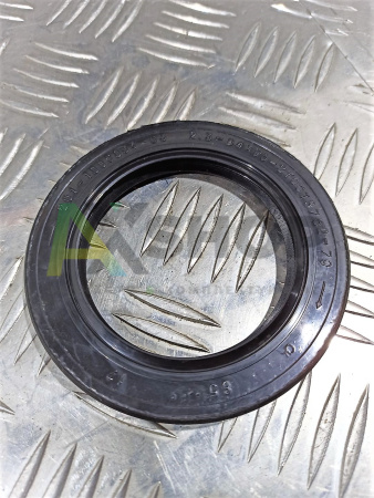 201-1005034-Б3 Сальник 2.3-64х95-2