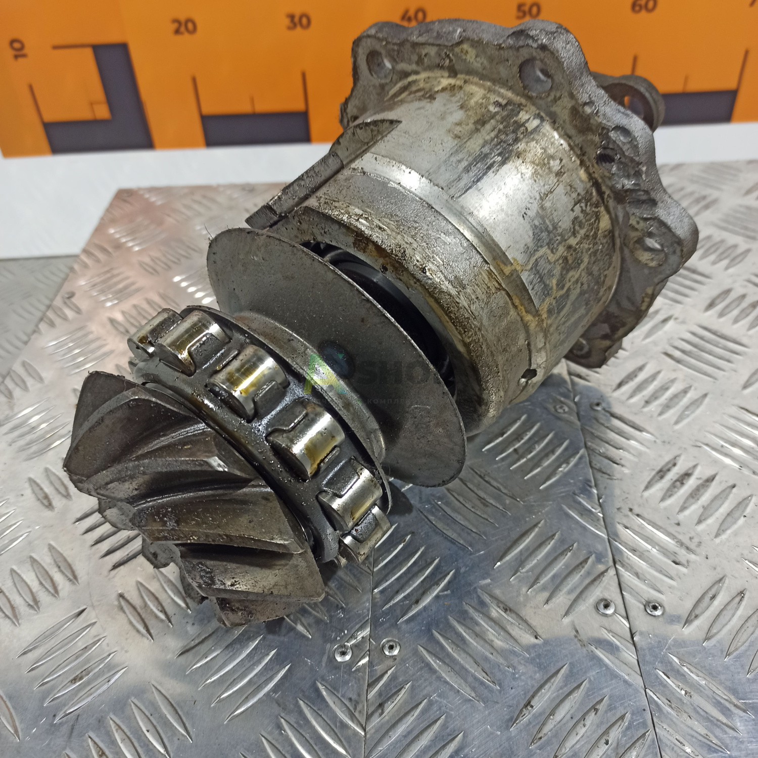 Шестерня ведущая 47-2501068