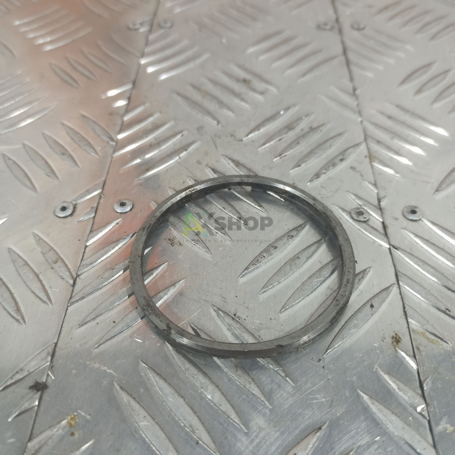 8.10.266 Кольцо стопорения 