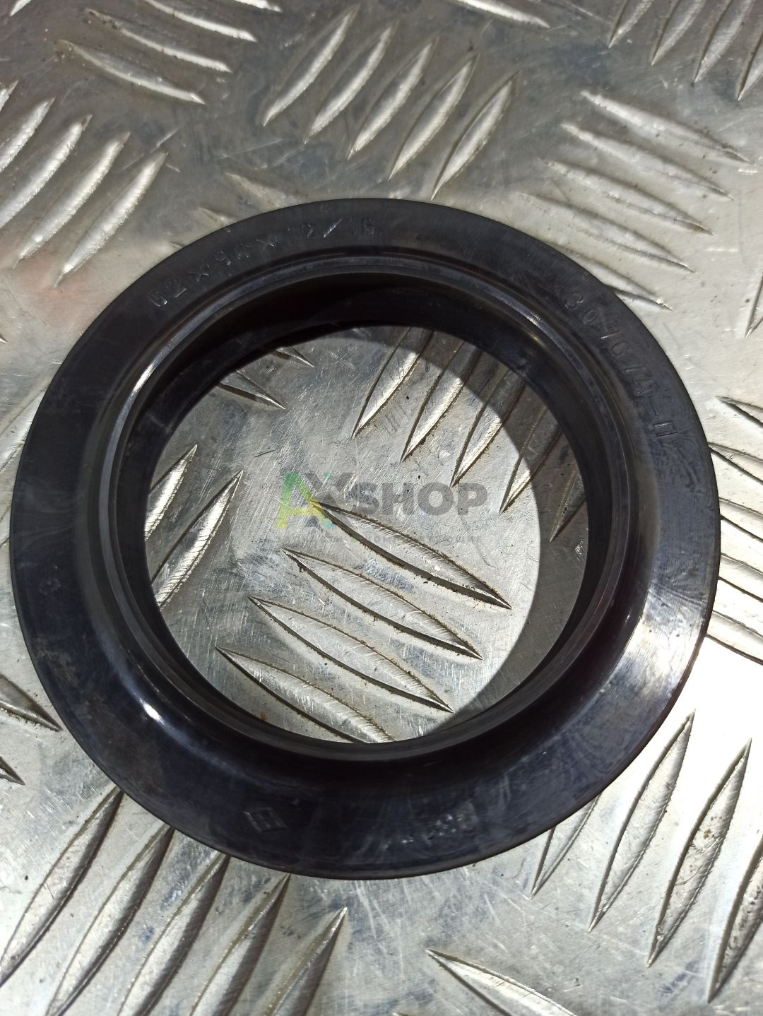 307674-П Сальник 62х90х12/16