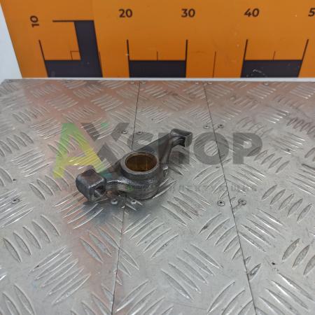 236-1007144-В Коромысло клапана со втулкой