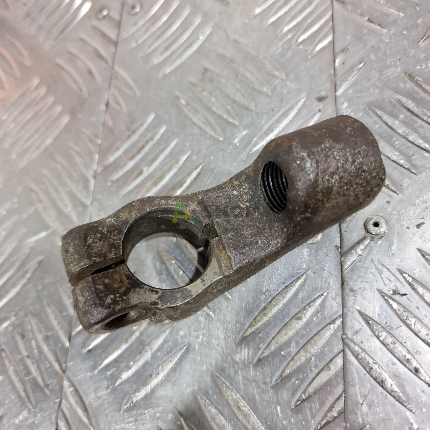 8.21.134-1 Рычаг