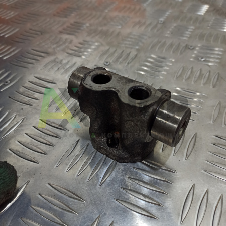 Стойка коромысел в сборе 740-1007091-10