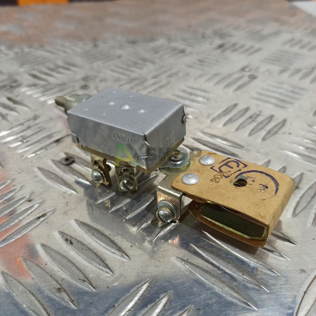 Переключатель П-300