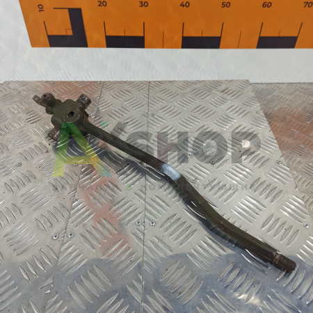 21.21.111 Рычаг переключения передач в сборе с траверсой