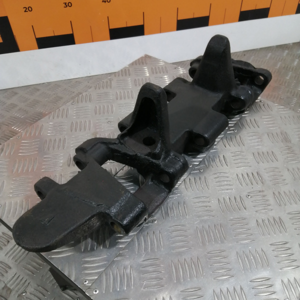 2.34.101 Звено гусеницы левое