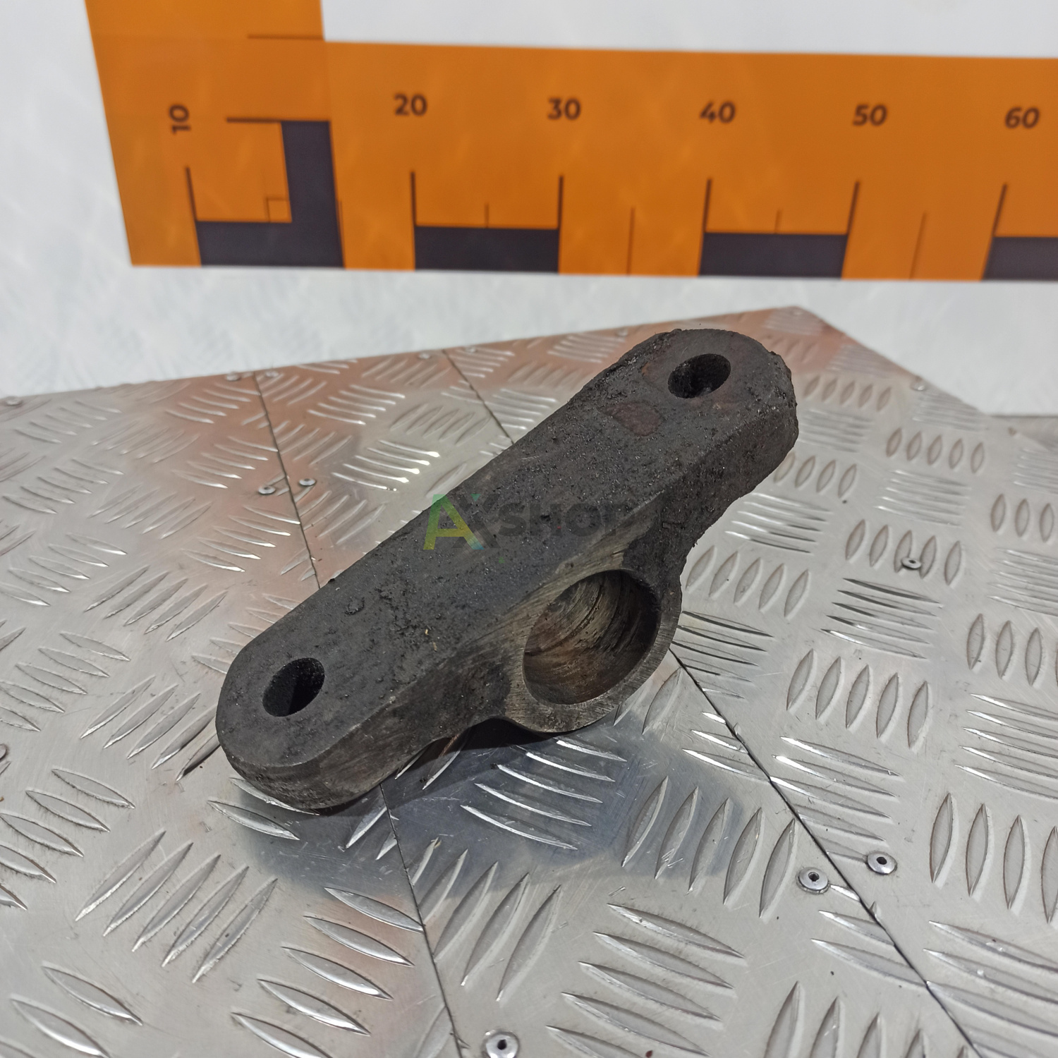 8.10.701 Бугель