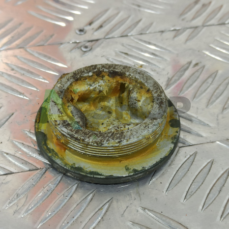 8.32.155 Гайка балансира