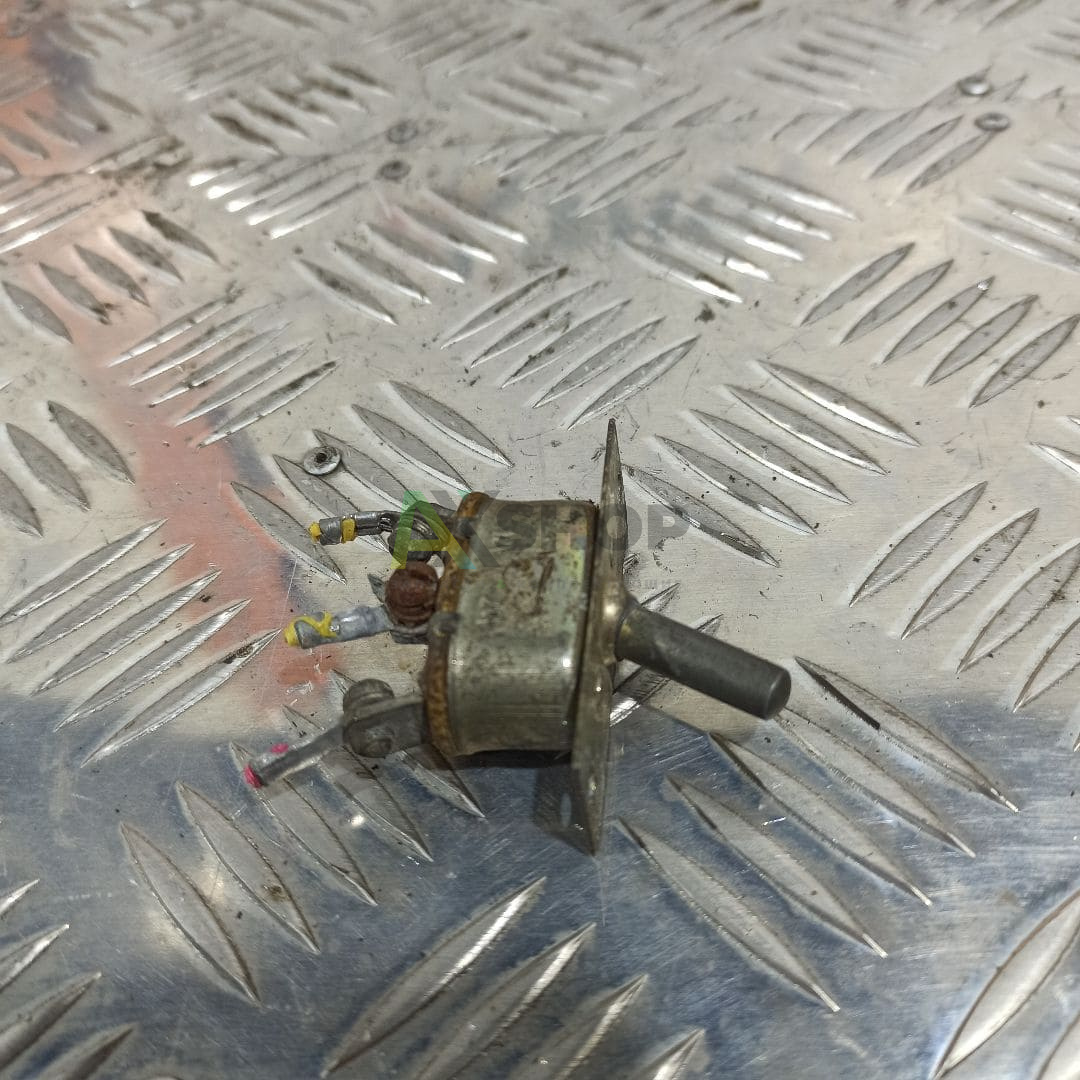 Выключатель тумблер 3-х позиционный 5102.3709