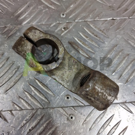 8.21.135-1 Рычаг