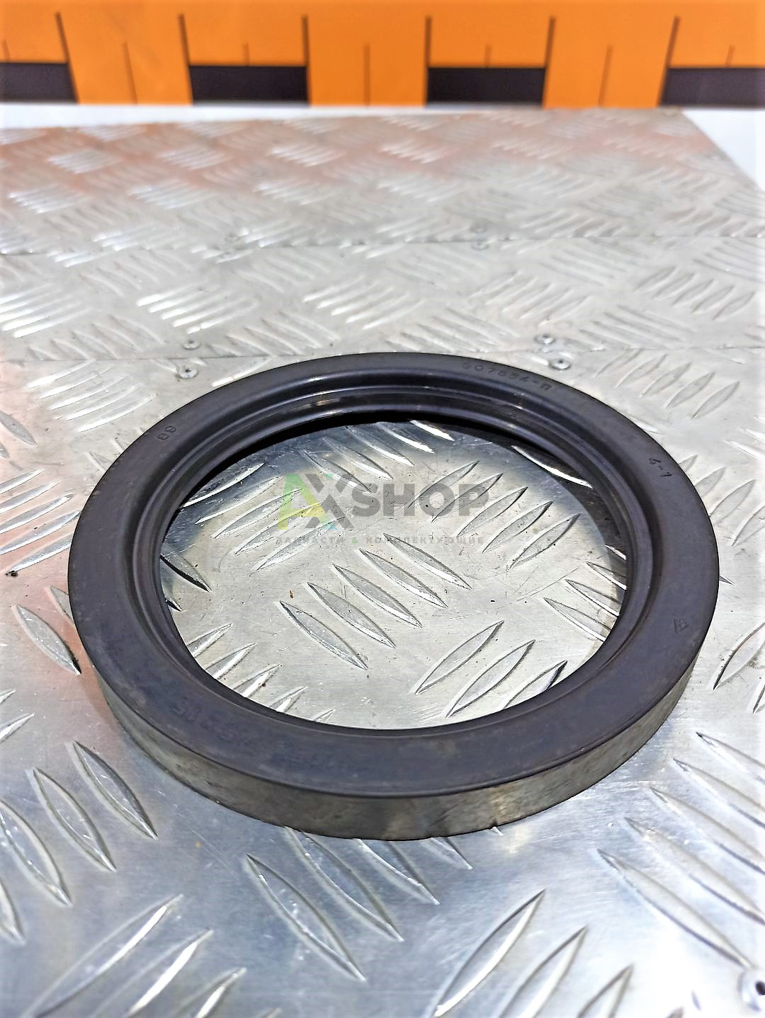 307654-П Сальник ступицы 115х145х15