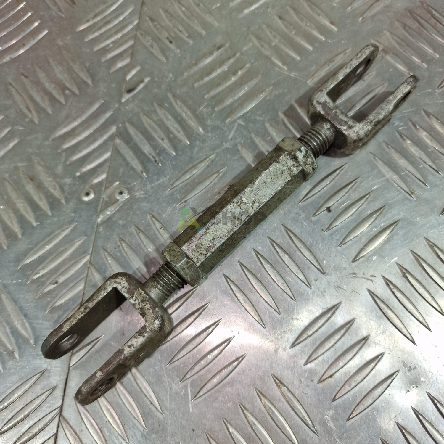 8.22.045 Тяга рычага фрикциона МП