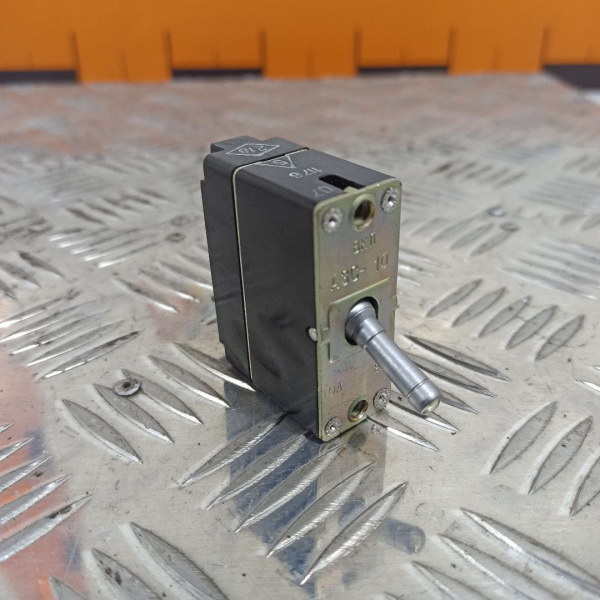 АЗС-10  Автомат защиты сети